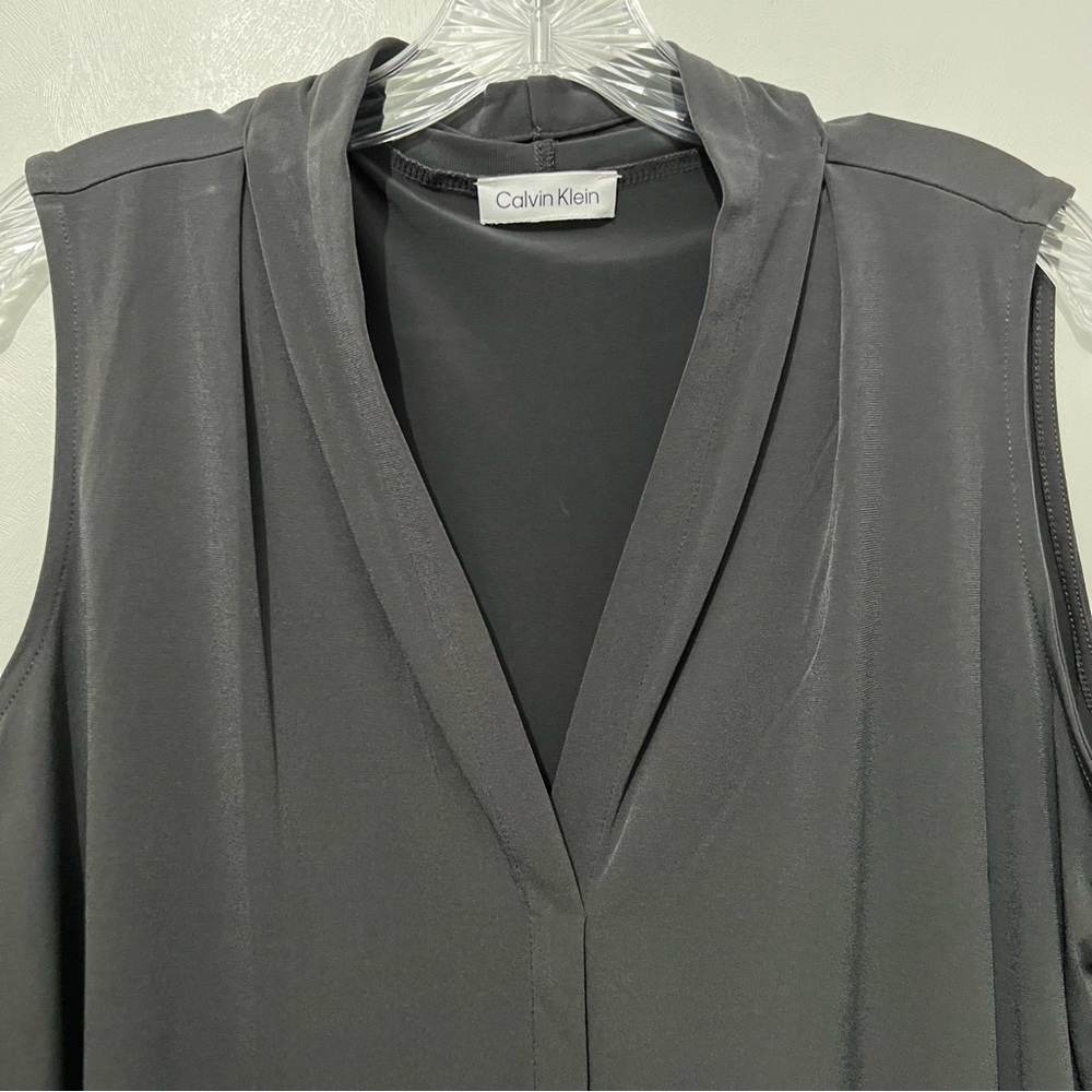 Calvin Klein V-neck Sleeveless Blouse | Women’s Approx Size Large - Picture 2 of 11